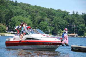 Lake Hopatcong, Garden State Yacht Club boat parade